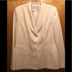 Sag Harbor Ladies Jacket.